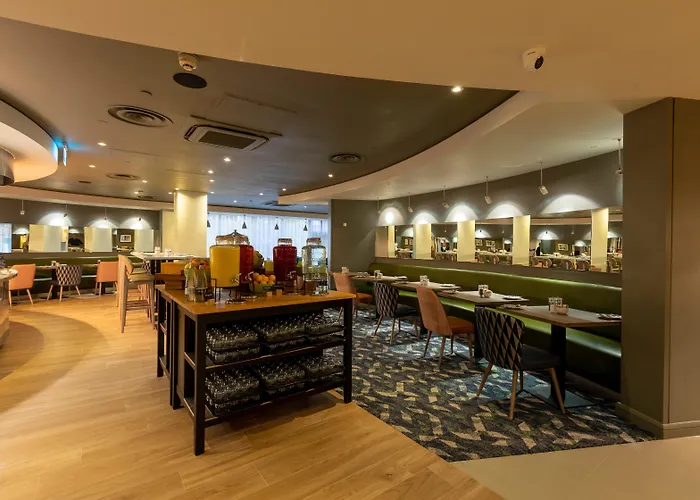 Explore the Best Holiday Inn Hotels in London for an Unforgettable Stay