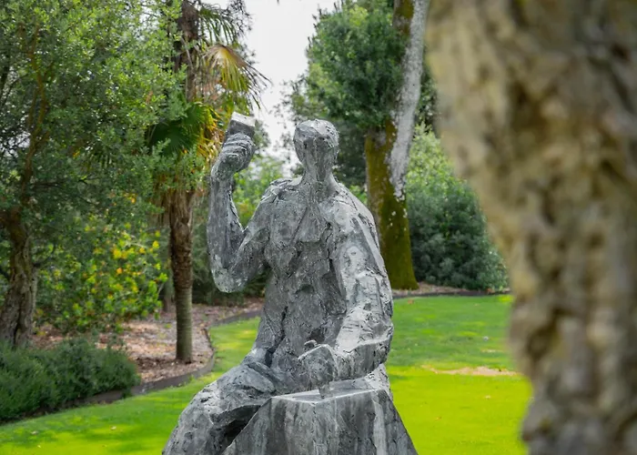 Top easyjet hotels in Bordeaux