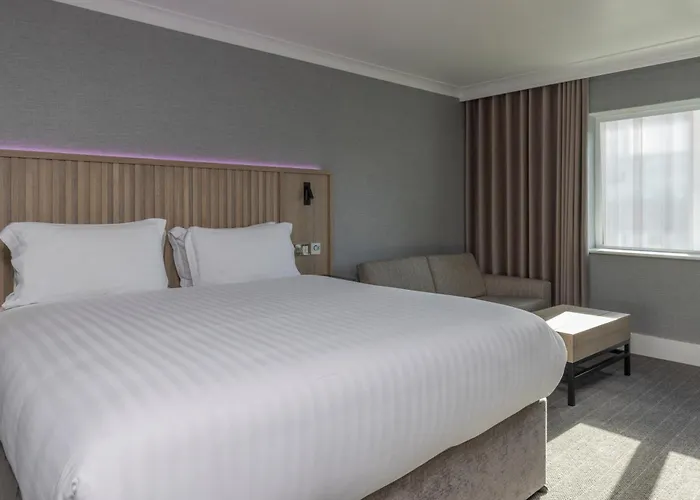 Top Hotels Near Hillsborough Park, Sheffield