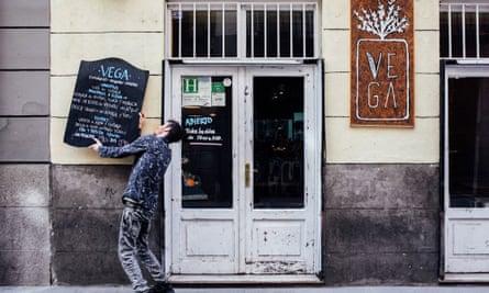 Best vegan and vegetarian food tours in European cities